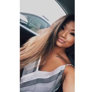 Meet your Posher, Emilee